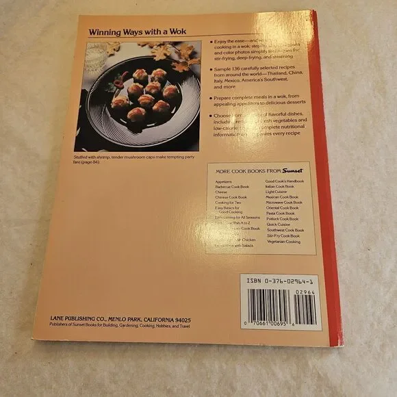 Sunset Wok Cook Book Stir-Frying Deep-Frying Steaming 1989 ISBN 0-376-02964-1 - Picture 2 of 3